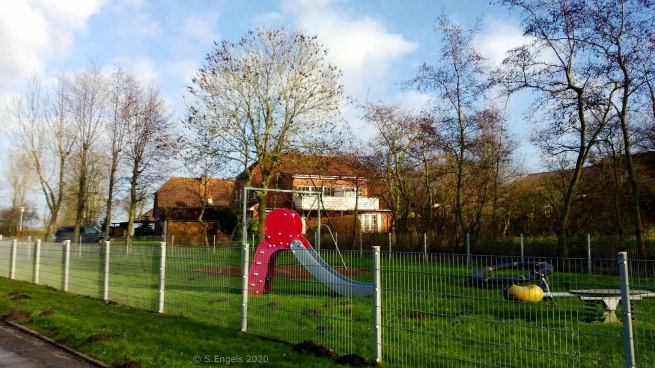 *Engels - Ferienwohnungen Krummhoern Luaran gambar